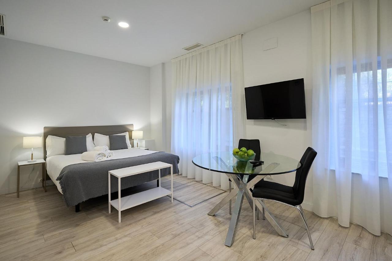 סלאמנקה Ines Luna Suites מראה חיצוני תמונה