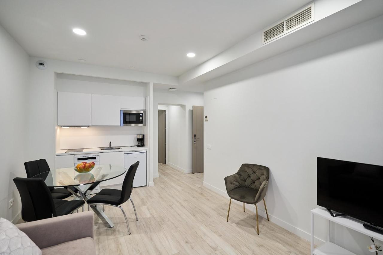 סלאמנקה Ines Luna Suites מראה חיצוני תמונה